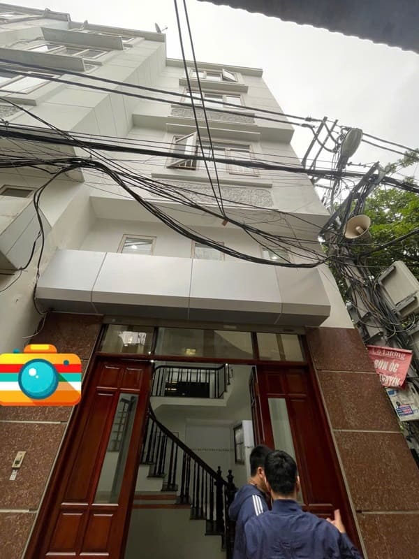 Bán nhà Giải Phóng mặt ngõ oto đỗ cửa căn góc 2 mặt ngõ 45.5m mặt tiền Vip 4.3m 20m ra phố chính chủ 13.5 Tỷ